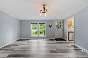 26 Country Ln, Fremont, NH 03044 - Photo 11