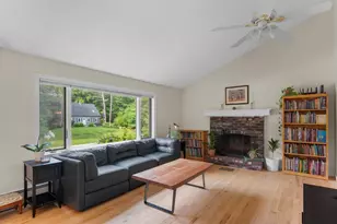32 Raeder Dr, Stratham, NH 03885 - Photo 11