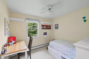 32 Raeder Dr, Stratham, NH 03885 - Photo 15