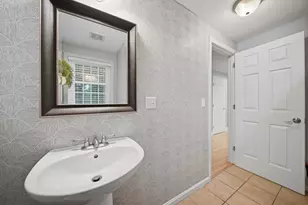 17 Laurel Rd, Hooksett, NH 03106 - Photo 27