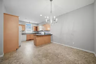 34 Mammoth Rd, Hooksett, NH 03106 - Photo 11