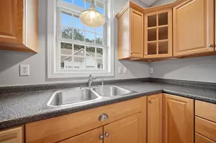 34 Mammoth Rd, Hooksett, NH 03106 - Photo 15