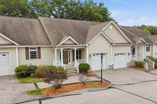 34 Mammoth Rd, Hooksett, NH 03106 - Photo 3