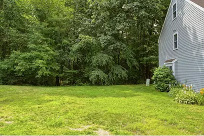 17 Chestnut Circle, Merrimack, NH 03054 - Photo 3