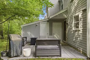 17 Chestnut Cir, Merrimack, NH 03054 - Photo 7