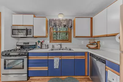 22 Wildwood Drive, Campton, NH 03223 - Photo 9