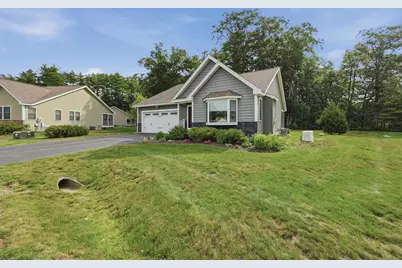 31 Castle Court #31, Kingston, NH 03848 - Photo 3