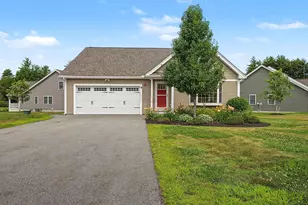 4 James Cir, Brentwood, NH 03833 - Photo 1