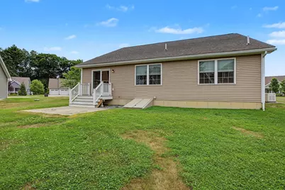 4 James Circle, Brentwood, NH 03833 - Photo 7