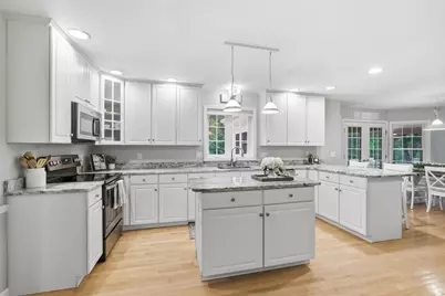 70 Ellyson Avenue, Hampstead, NH 03826 - Photo 3