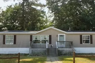 11 Page St, Plymouth, NH 03264 - Photo 3