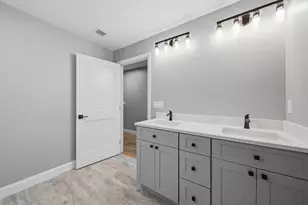 6 Eastview Dr, Derry, NH 03038 - Photo 35