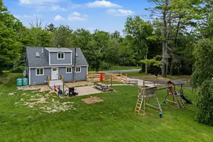 10 Academy Ave, Atkinson, NH 03811 - Photo 35