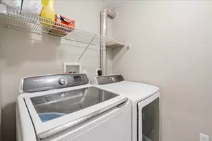 25 2nd St, Hudson, NH 03051 - Photo 29