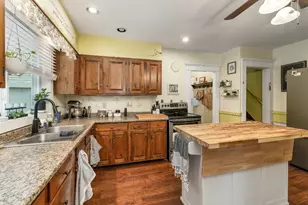 19 Stevens Ave, Meredith, NH 03253 - Photo 11