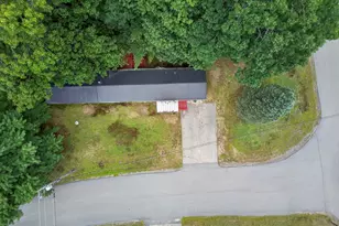 19 Village Dr, Raymond, NH 03077 - Photo 29