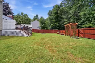 3 Sunshine Ct, Nashua, NH 03063 - Photo 37
