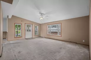 17 Heritage Way, Manchester, NH 03104 - Photo 11