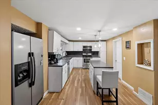 549 Lake Ave, Manchester, NH 03103 - Photo 11