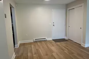 108 Eastern Ave, Manchester, NH 03104 - Photo 11