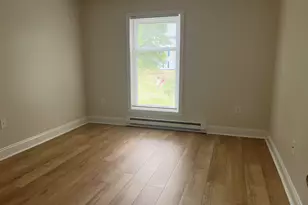108 Eastern Ave, Manchester, NH 03104 - Photo 27