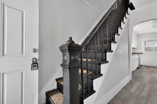 571 Amherst St, Manchester, NH 03104 - Photo 17