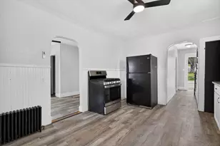 571 Amherst St, Manchester, NH 03104 - Photo 5