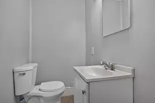 571 Amherst St, Manchester, NH 03104 - Photo 13