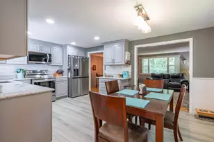 223 Baboosic Lake Rd, Merrimack, NH 03054 - Photo 13