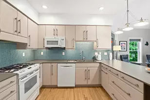17 Hancock Dr, Bedford, NH 03110 - Photo 17