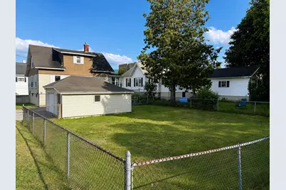 679 Third Avenue, Berlin, NH 03570 - Photo 15