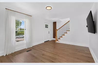 442 Mammoth Road, Manchester, NH 03109 - Photo 13
