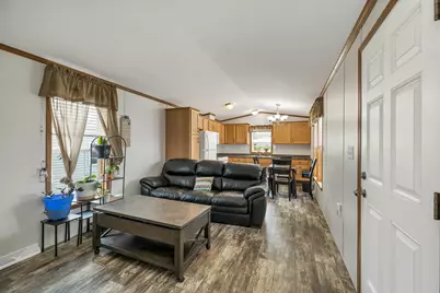 19 Brookwood Drive, Salem, NH 03079 - Photo 5