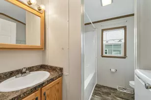 19 Brookwood Dr, Salem, NH 03079 - Photo 13