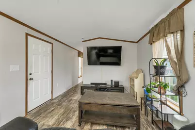 19 Brookwood Drive, Salem, NH 03079 - Photo 9