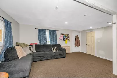 605 Chases Grove Road, Derry, NH 03038 - Photo 5