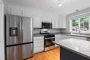 36 Georgetown Dr, Nashua, NH 03062 - Photo 7