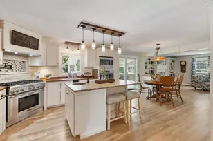 11 Ashley Dr, Londonderry, NH 03053 - Photo 5