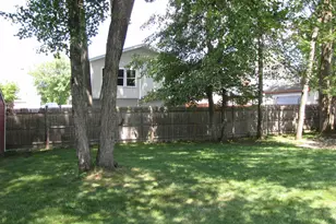 128 Holly Ave, Manchester, NH 03103 - Photo 45