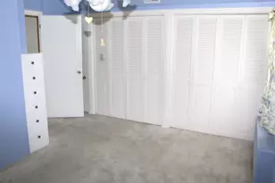 128 Holly Ave, Manchester, NH 03103 - Photo 33