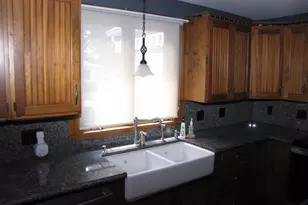 128 Holly Ave, Manchester, NH 03103 - Photo 11