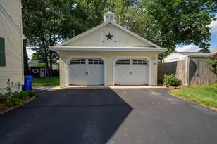128 Holly Ave, Manchester, NH 03103 - Photo 3