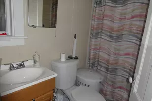 373 Lake Ave, Manchester, NH 03103 - Photo 7