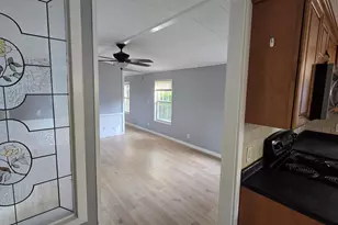 44 Gooseberry Cir, Rochester, NH 03867 - Photo 15