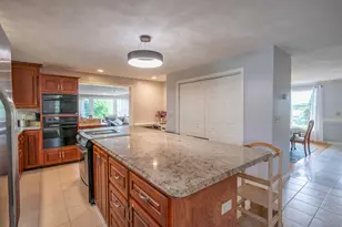 7 Longview Cir, Pelham, NH 03076 - Photo 7