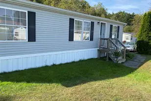 53 Coral Ln, Seabrook, NH 03874 - Photo 1
