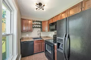 16 Brook St, Derry, NH 03038 - Photo 23