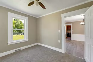 16 Brook St, Derry, NH 03038 - Photo 37