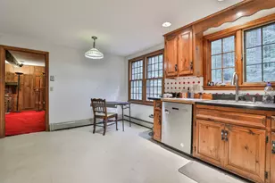 56 Buttonwood Dr, Hollis, NH 03049 - Photo 9