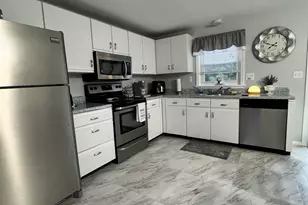 72 Derryfield Rd, Derry, NH 03038 - Photo 5